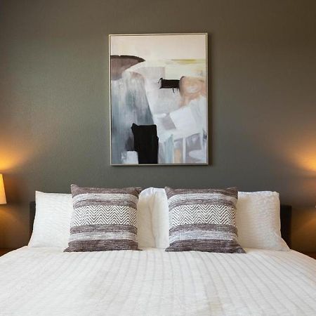 Landing Modern Apartment With Amazing Amenities Austin Exterior photo
